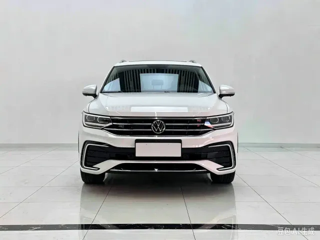 Фотография автомобиля — Volkswagen Tiguan L
