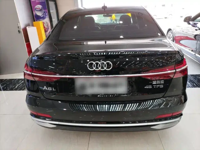 Audi A6L — Фото автомобиля 3