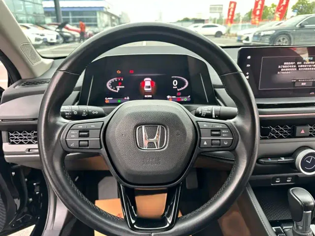 Honda Accord — Фото автомобиля 11