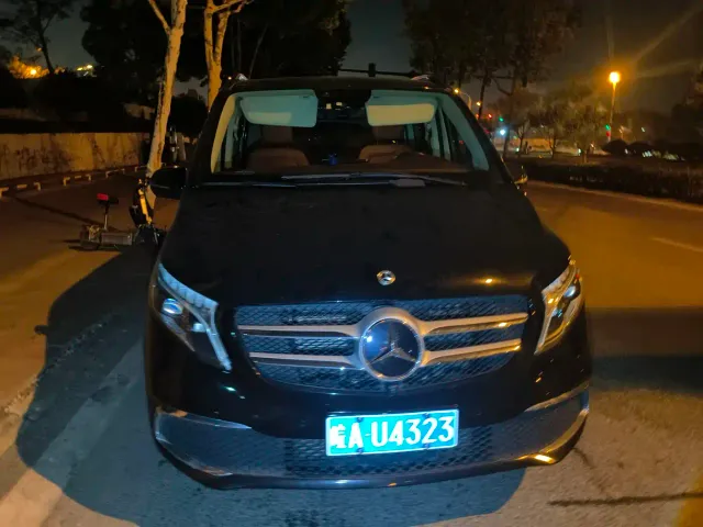 Mercedes-Benz V-Class — Фото автомобиля 2