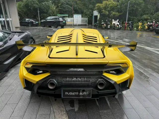 Lamborghini Huracan — Фото автомобиля 8