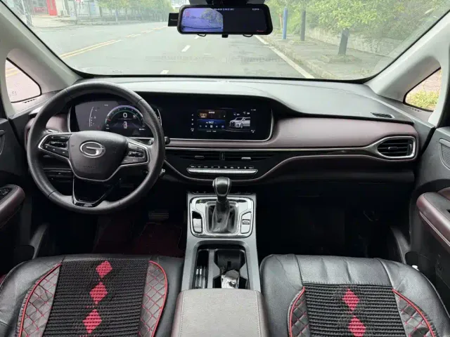 GAC Trumpchi M6 — Фото автомобиля 6