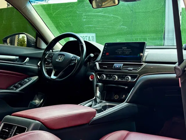 Honda Accord — Фото автомобиля 9