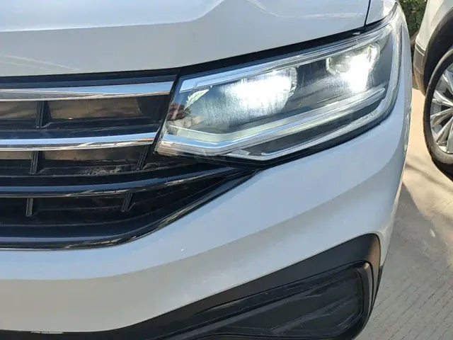 Volkswagen Tiguan L — Фото автомобиля 23