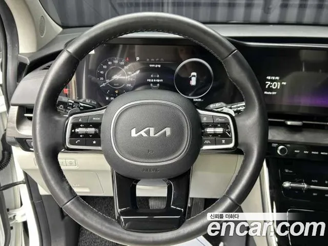 Kia Canival Carnival 4 поколение Бензин 9 мест Signature — Фото автомобиля 9