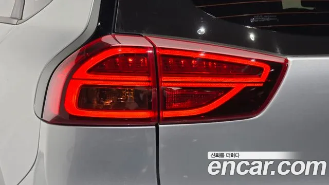 Kia Niro Niro Plus Air — Фото автомобиля 19