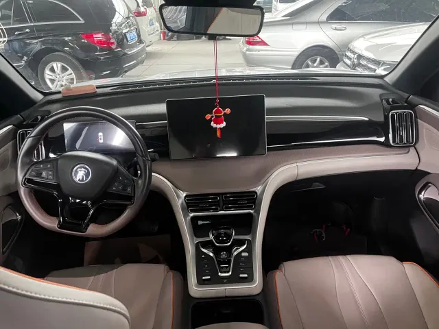 BYD Song Pro — Фото автомобиля 6