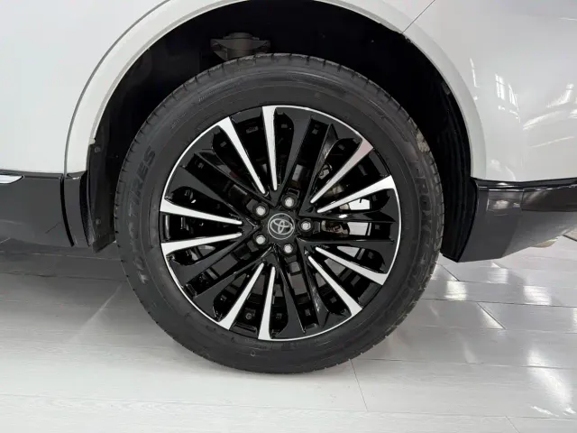 Toyota Venza — Фото автомобиля 24