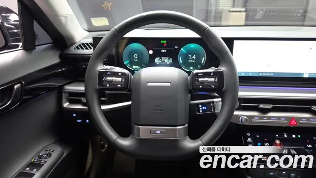 Hyundai Grandeur GN7 — Фото автомобиля 19