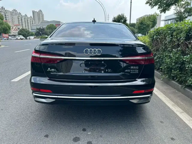 Audi A6L — Фото автомобиля 4