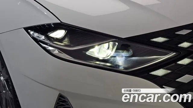 Hyundai Grandeur (New) Hybrid — Фото автомобиля 7