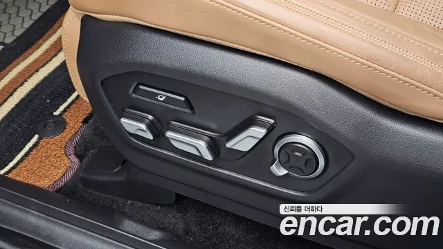 Hyundai Santa Fe MX5 — Фото автомобиля 30