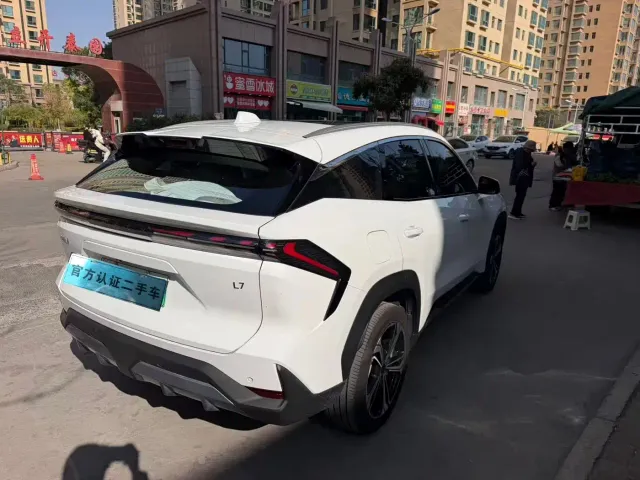 Geely Galaxy L7 — Фото автомобиля 7
