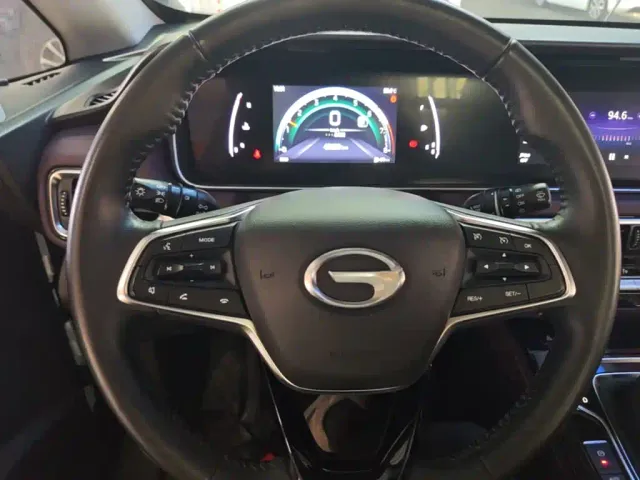 GAC Trumpchi M6 — Фото автомобиля 10