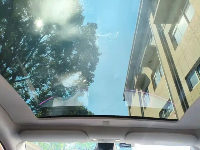 Tesla Model Y — Фото автомобиля 17