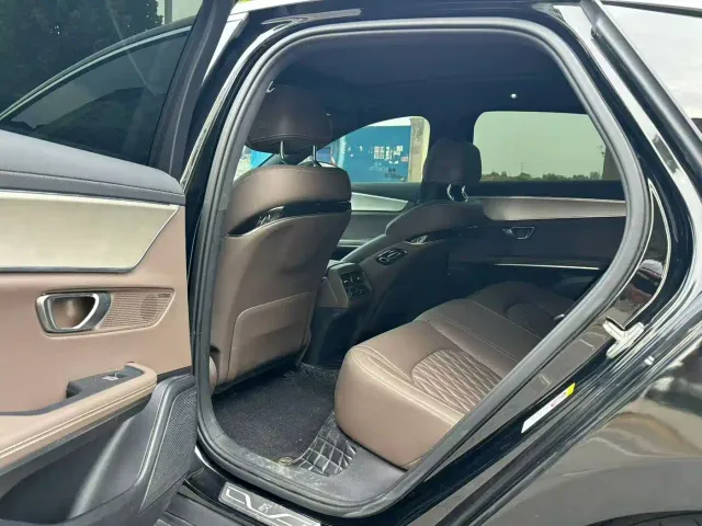 BYD Han — Фото автомобиля 6