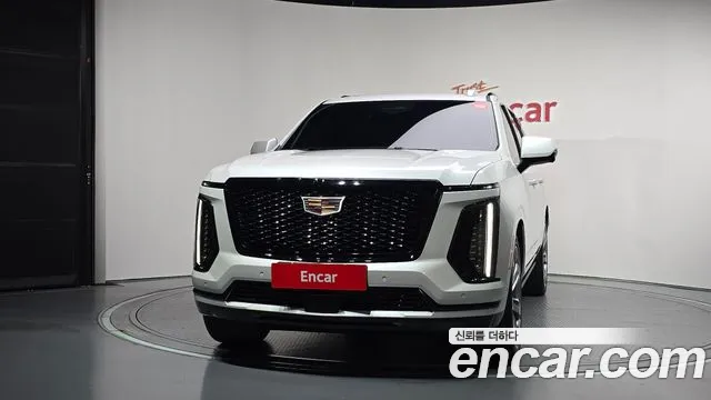 Cadillac Escalade Generation 5 — Фото автомобиля 3