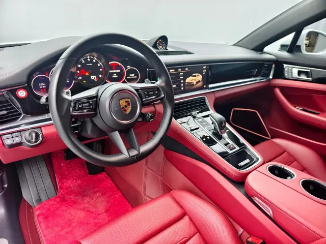 Porsche Panamera — Фото автомобиля 6