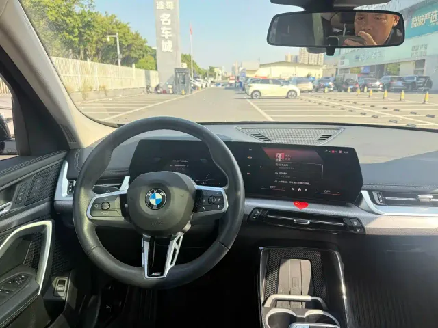 BMW X1 — Фото автомобиля 11