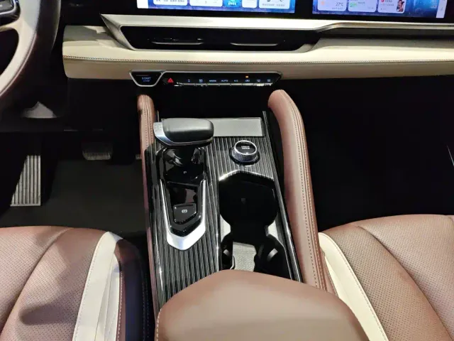 Geely Xingyue L — Фото автомобиля 16