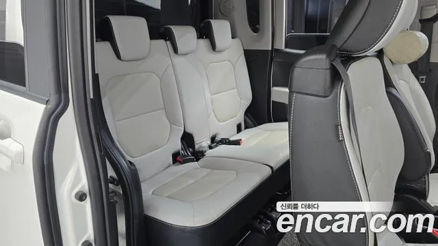 Kia RAY Новый Kia Ray Signature — Фото автомобиля 11