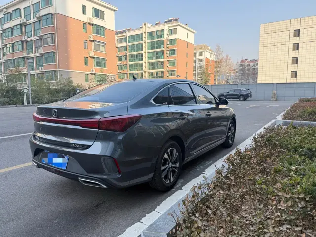 Changan Eado — Фото автомобиля 9