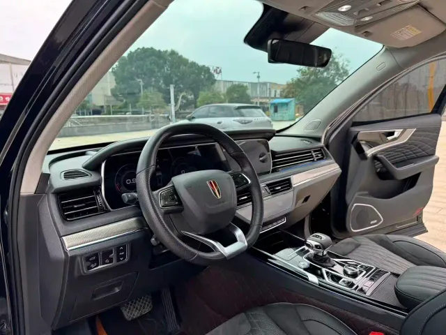 Hongqi HS5 — Фото автомобиля 11