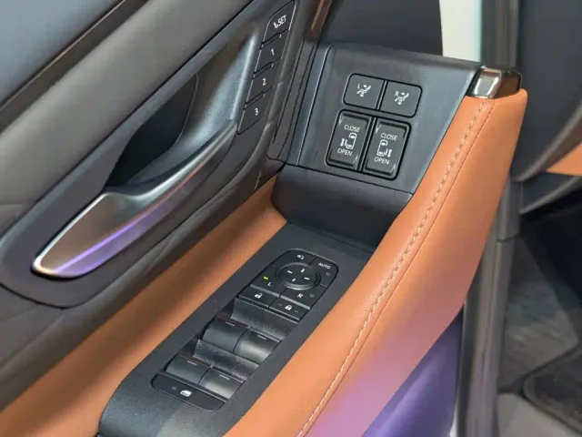 Toyota Alphard — Фото автомобиля 17