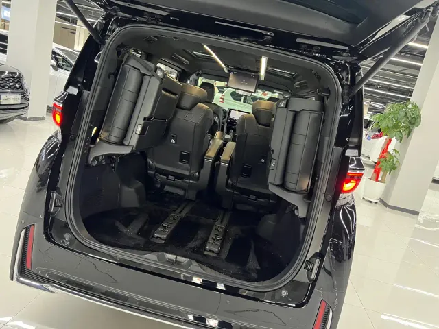 Toyota Vellfire — Фото автомобиля 8