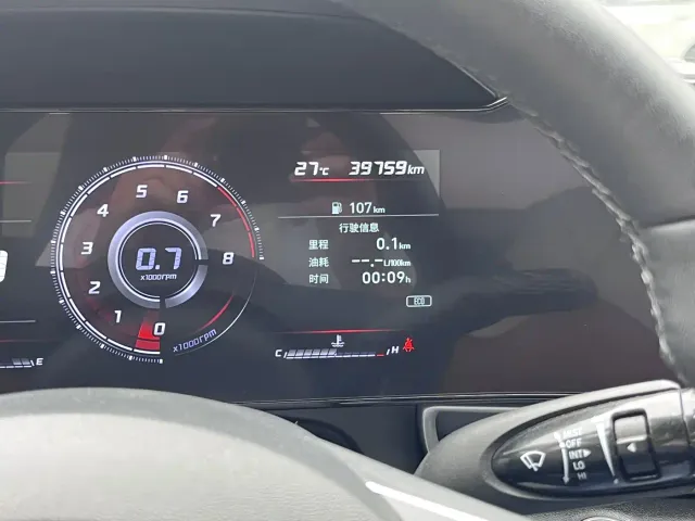 Hyundai Elantra — Фото автомобиля 11