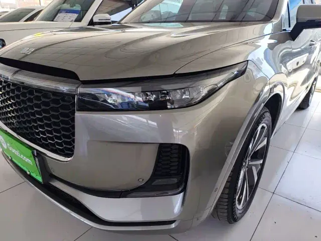 Li Auto ONE — Фото автомобиля 23