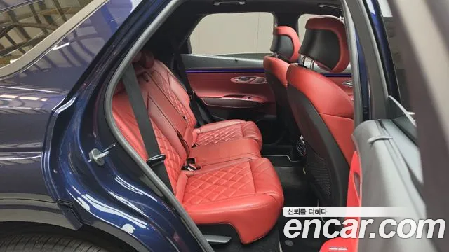 Genesis GV70 — Фото автомобиля 18