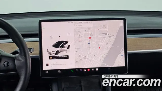 Tesla Model 3 — Фото автомобиля 14