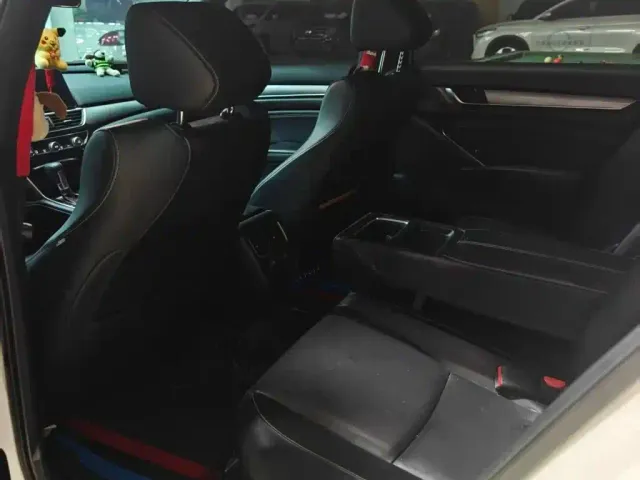 Honda Inspire 2022 260TURBO Deluxe Edition — Фото автомобиля 9