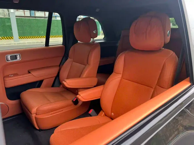 Li Auto L9 — Фото автомобиля 12