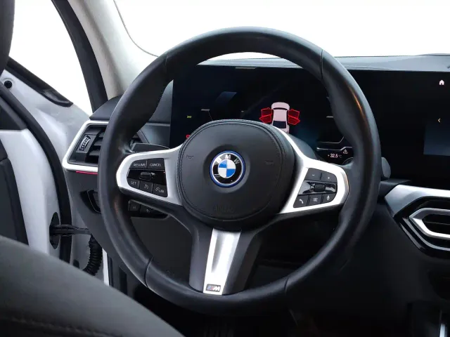 BMW i3 — Фото автомобиля 12