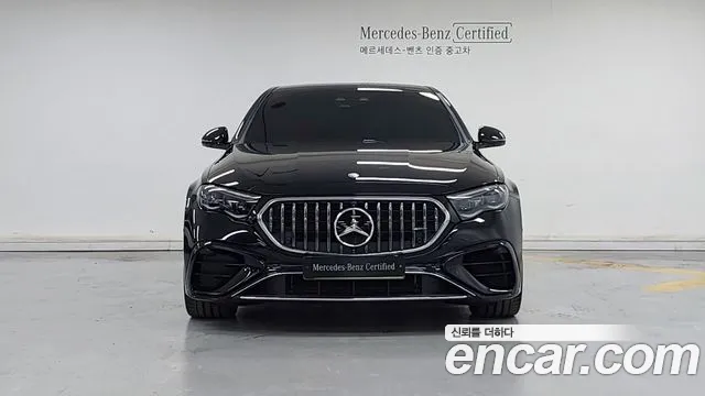 Mercedes-Benz E-Class — Фото автомобиля 3