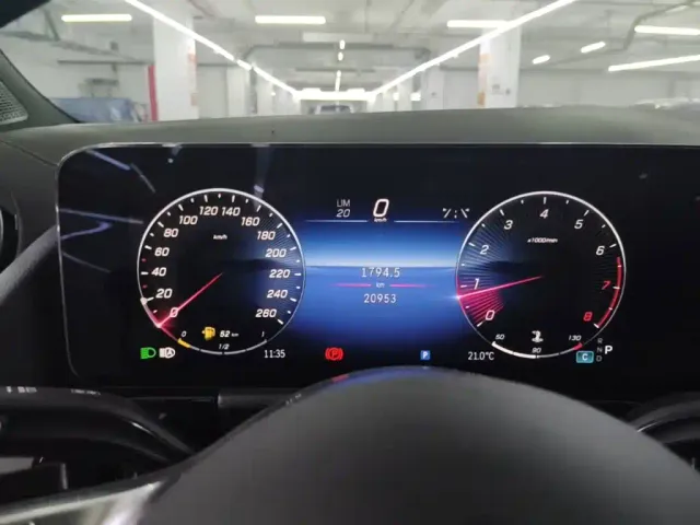 Mercedes-Benz GLA-Class — Фото автомобиля 11