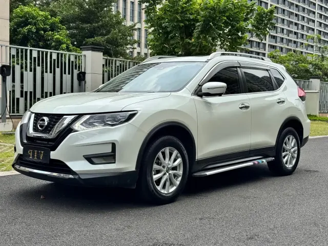 Фотография автомобиля — Nissan X-Trail