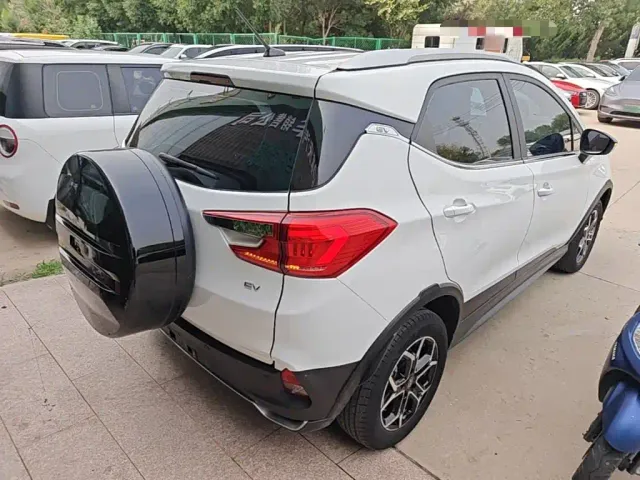 BYD Yuan Pro — Фото автомобиля 6