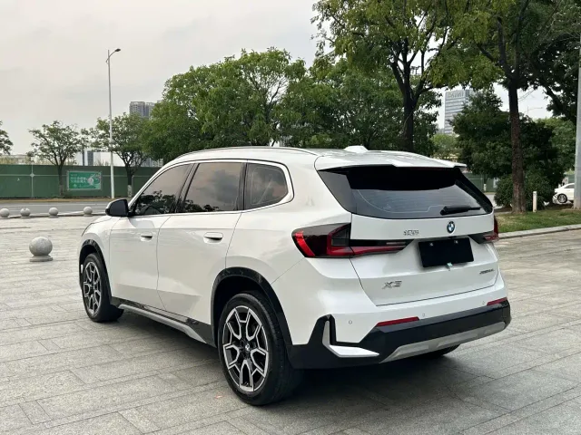 BMW X1 — Фото автомобиля 15
