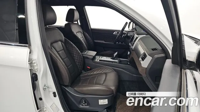 KG_Mobility_Ssangyong Rexton All Rexton Дизель 2.2 4WD — Фото автомобиля 12