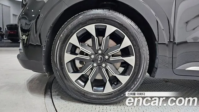 Kia Canival — Фото автомобиля 5