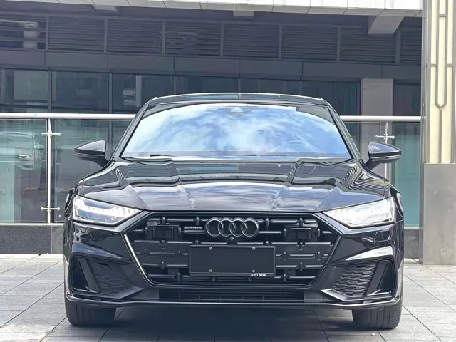 Audi A7L — Фото автомобиля 3
