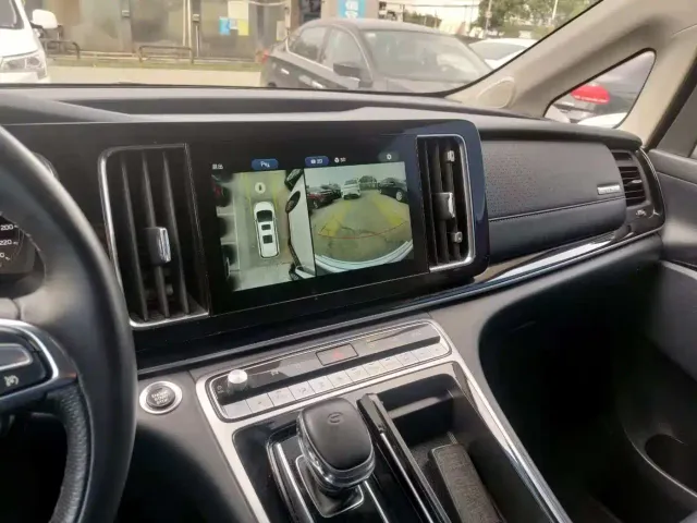 GAC Trumpchi M8 — Фото автомобиля 20