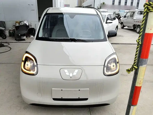 Wuling Hongguang Mini EV — Фото автомобиля 2