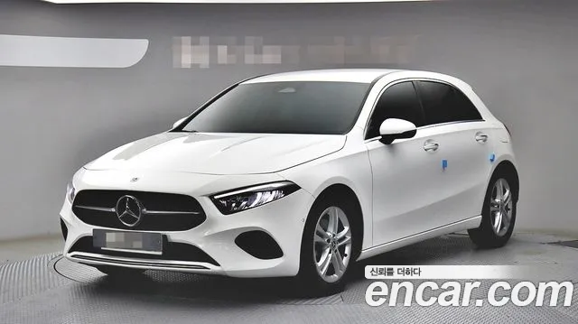 Фотография автомобиля — Mercedes-Benz A-Class W177