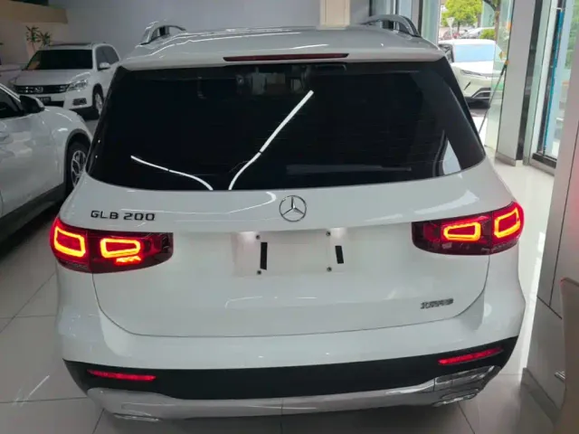 Mercedes-Benz GLB-Class — Фото автомобиля 5