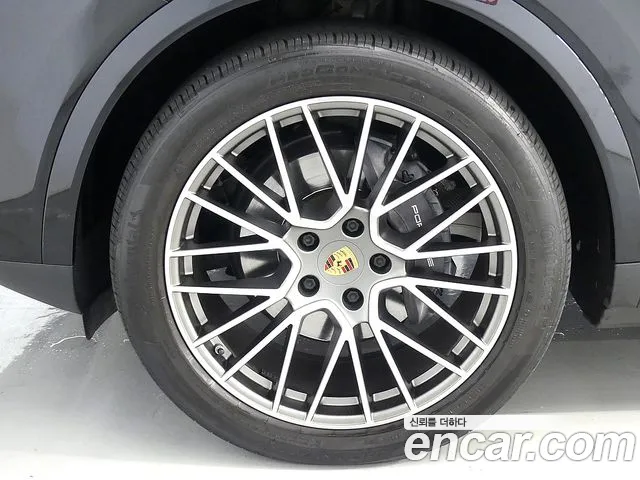 Porsche Cayenne PO536 — Фото автомобиля 8