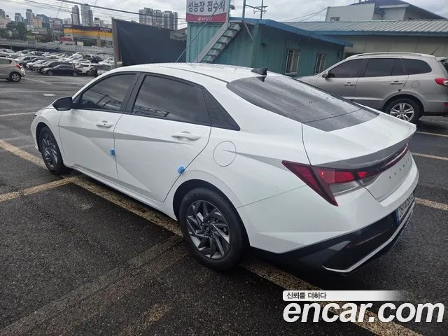Hyundai AVANTE Новый Avante (CN7) 1.6 LPi (Для проката) — Фото автомобиля 5